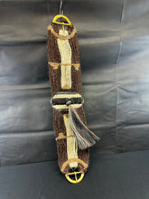 Load image into Gallery viewer, 34&quot; Horsehair Cinch (27 strand)
