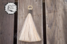 Load image into Gallery viewer, 10&quot; Horsehair Shu-fly
